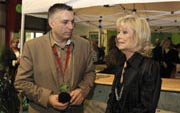 Evelyne LECLERCQ Marraine de l'Edition 2012 avec Eric POMAREL l'organisateur du Salon Bien-Être de Périgueux